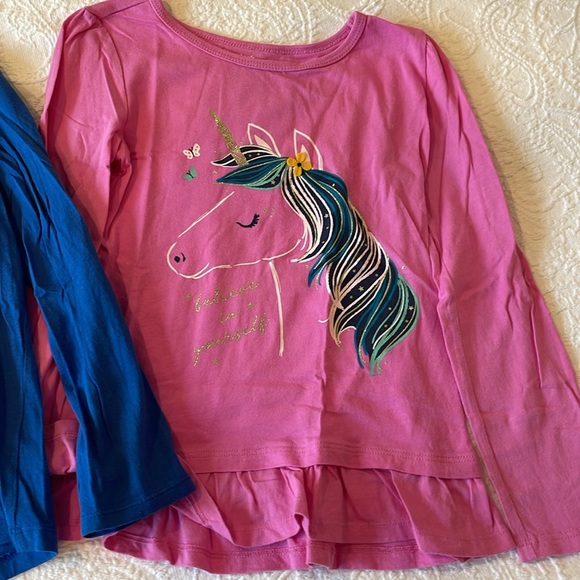 Carter’s Tops 🥳 - Picture 4 of 7